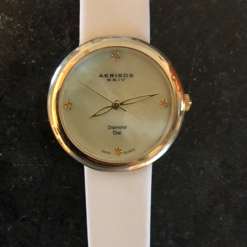 AKRIBOS XXIV Women’s Watch